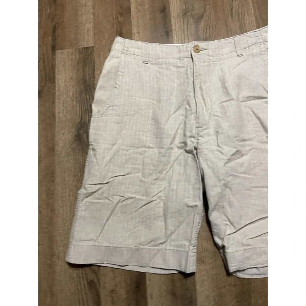 Banana Republic Shorts, Men's Size 32, Tan, Stripes, Flat Front, Chino, Pockets